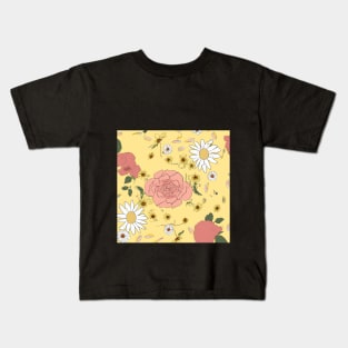 Delicate Hand-Sketched Flowers: Vintage Wallpaper with Daisies and Roses on Yellow. Kids T-Shirt